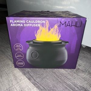 Flaming cauldron diffuser